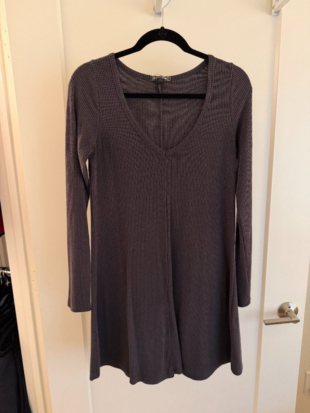 Billabong Charcoal Ribbed V-Neck Long Sleeve Mini Dress - Size M